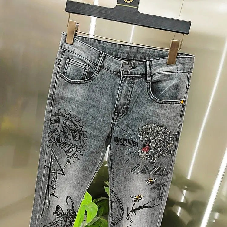 Spring and Autumn 2025 New Men's Jeans Gray Trendy Tiger Head Hot Diamond Printing Slim-fit Small Feet Trousers Men's Clothing