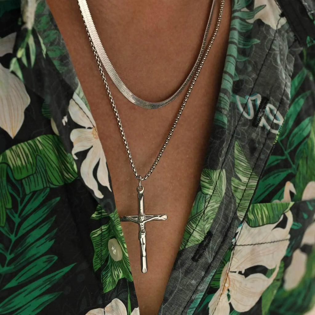 2pcs Catholic Crucifixion Necklace for Men,Stainless Steel Stacked Cross Chain Necklace,Birthday Party Punk Jewelry Gift