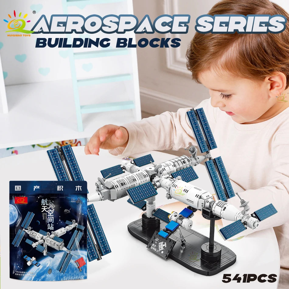 PENDRA Space Station Astronaut Building Set