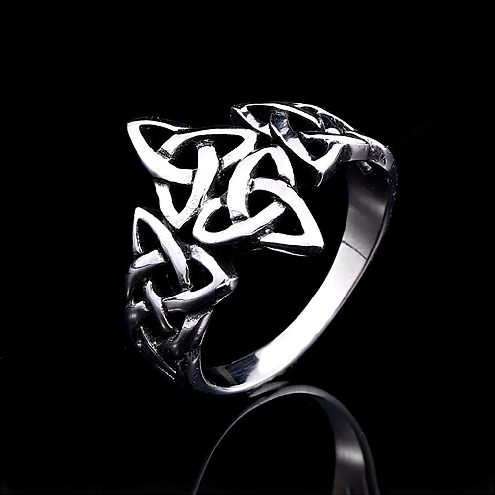 PENDRA Triquetra Celtic Knot Pendant