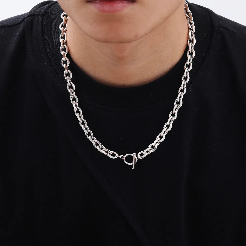 PENDRA Rolo Heavy Chain Necklace