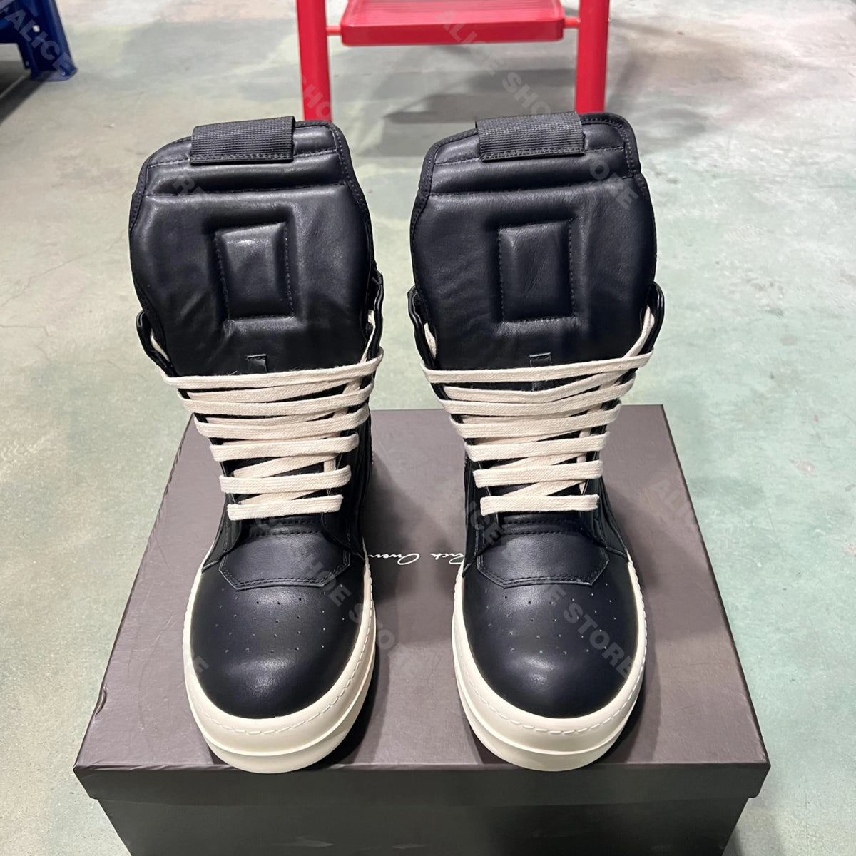 PENDRA Geobasket Classic Leather High-Top Zip Flat Ankle Boots