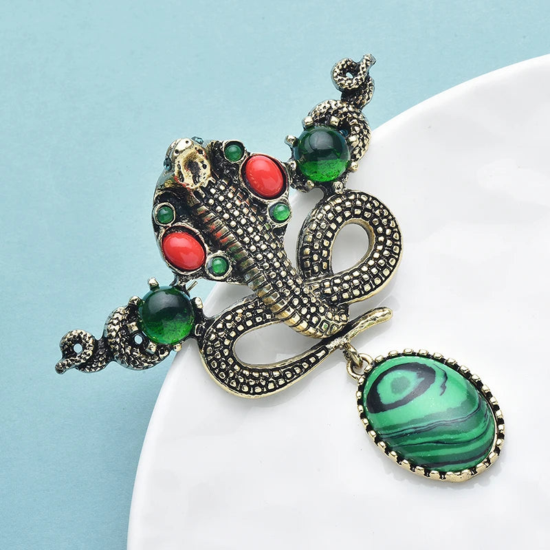 Wuli&baby Vintage Snake Brooches For Women Charming Green Resin Metal Animal Party Office Brooch Pins Gifts