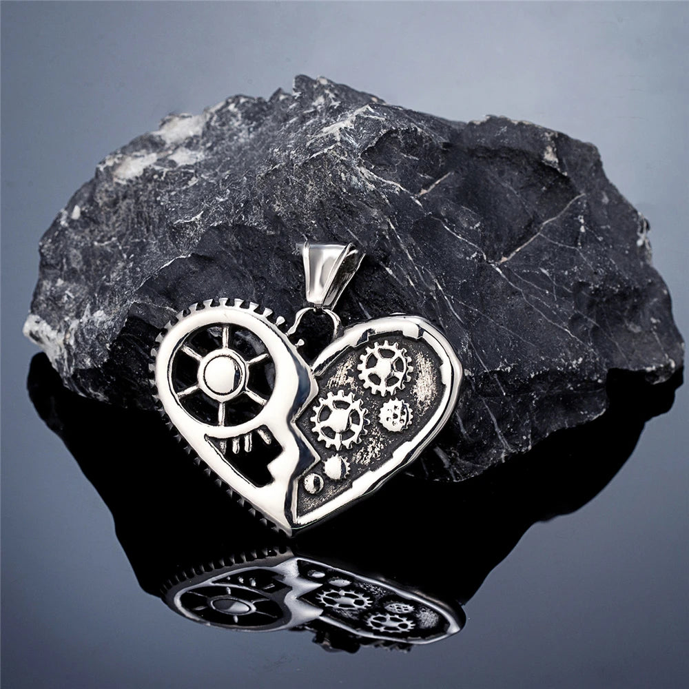 PENDRA Heart Vintage Necklace
