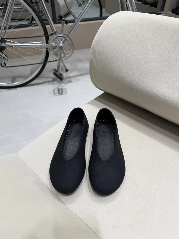 PENDRA Flat Spot Sheepskin Shoes