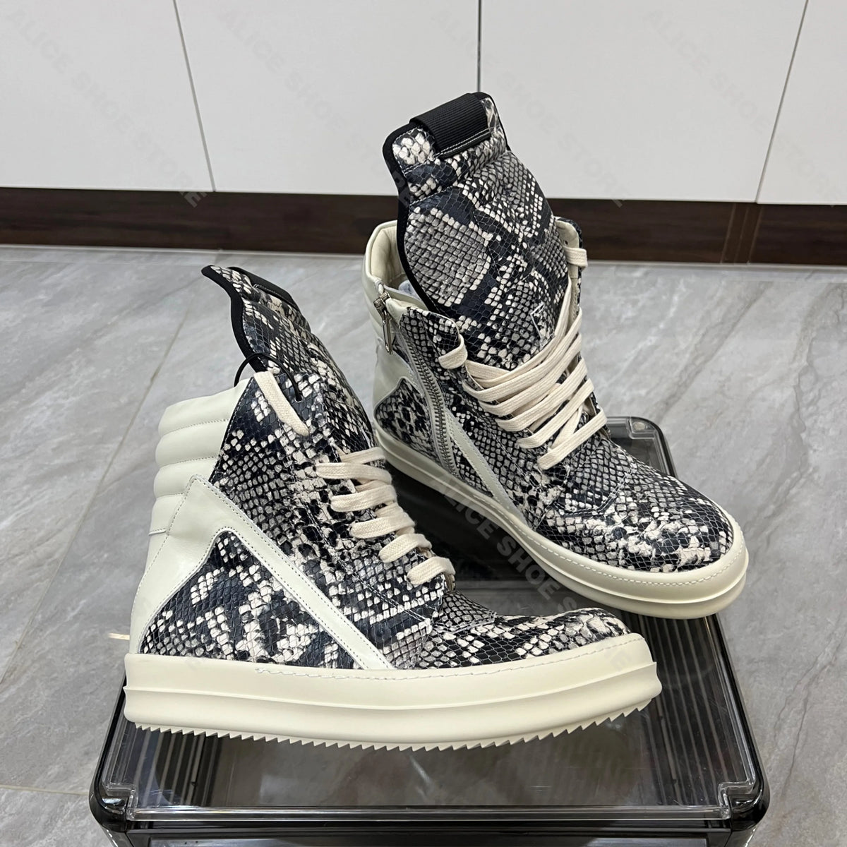 PENDRA Python Leather Black Leather High-Top Python-Pattern Platform Ankle Boots
