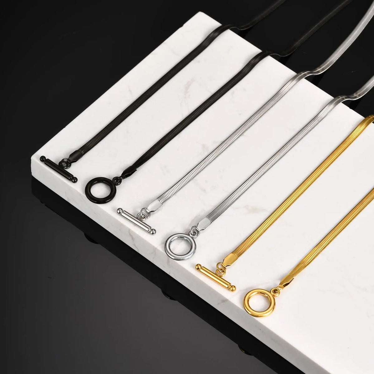 PENDRA Toggle Flat Chain Necklace