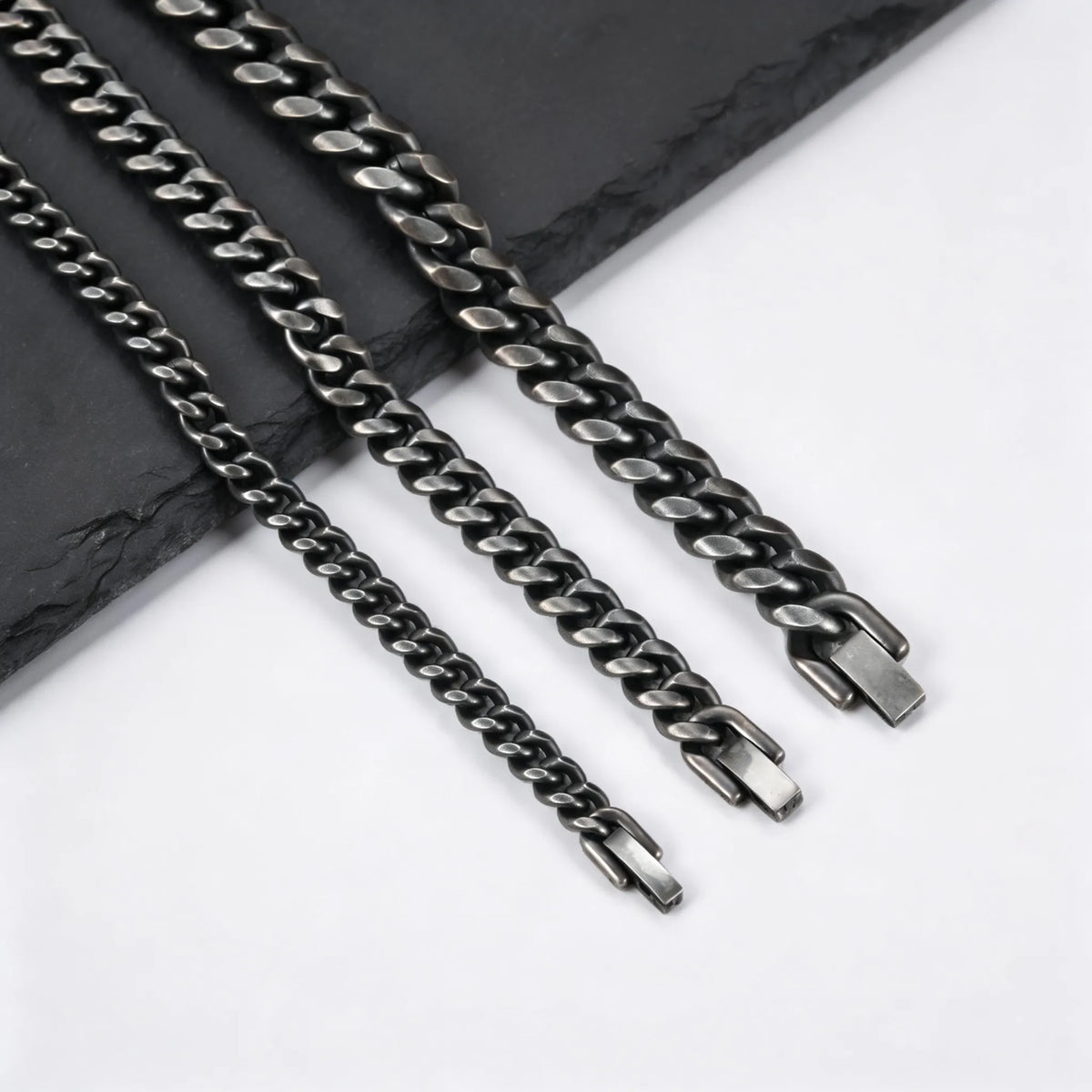 Retro Cuban Chain Bracelets for Men,Vintage Antique Stainless Steel Curb Dome Link Wristband,Rock Punk Stylish Jewelry Gifts