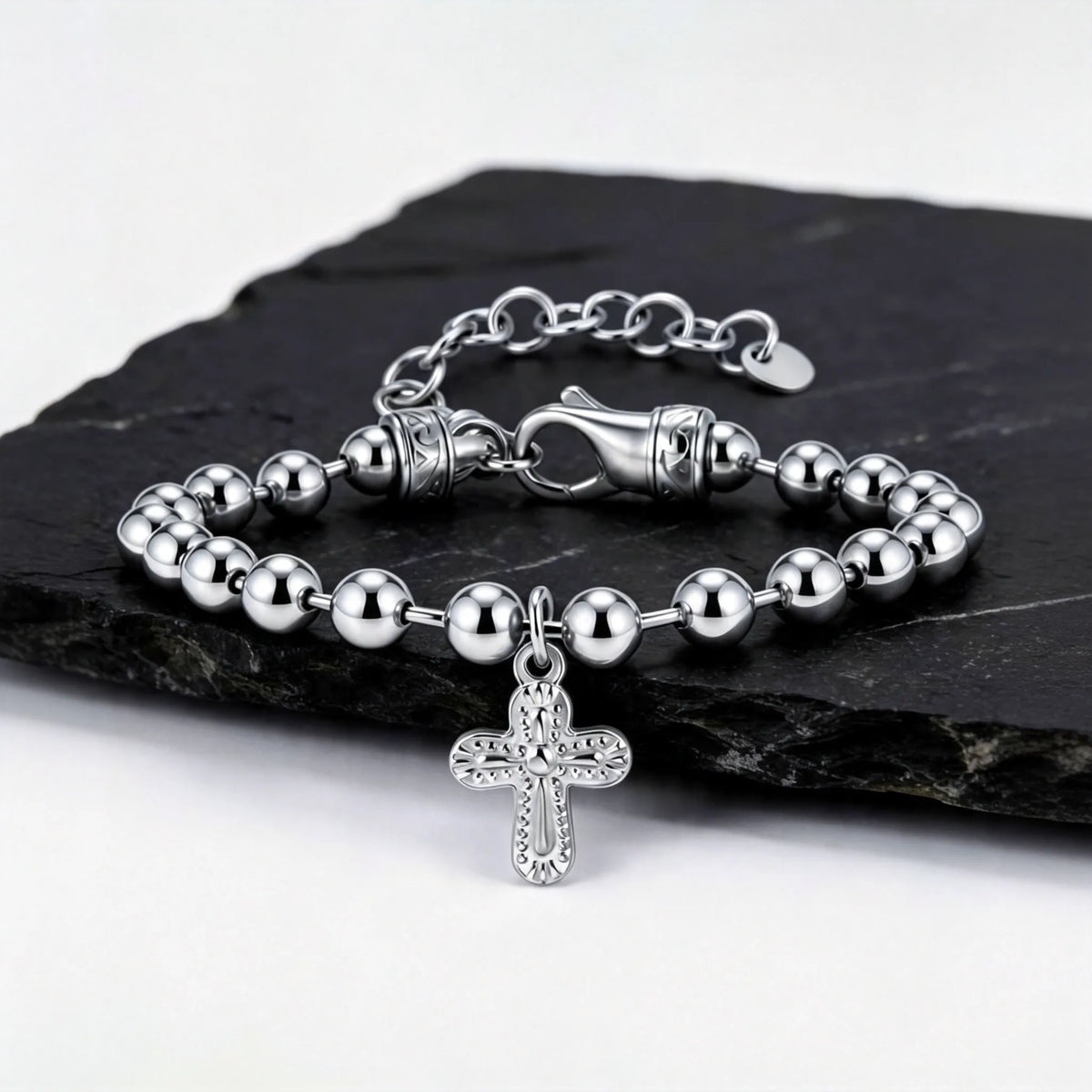 PENDRA Cross Beaded Bracelet