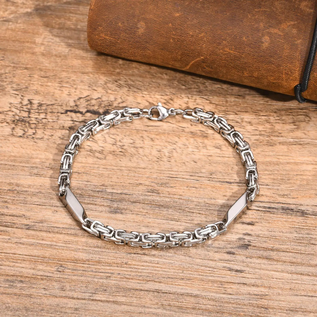 PENDRA Thin Byzantine Bracelet