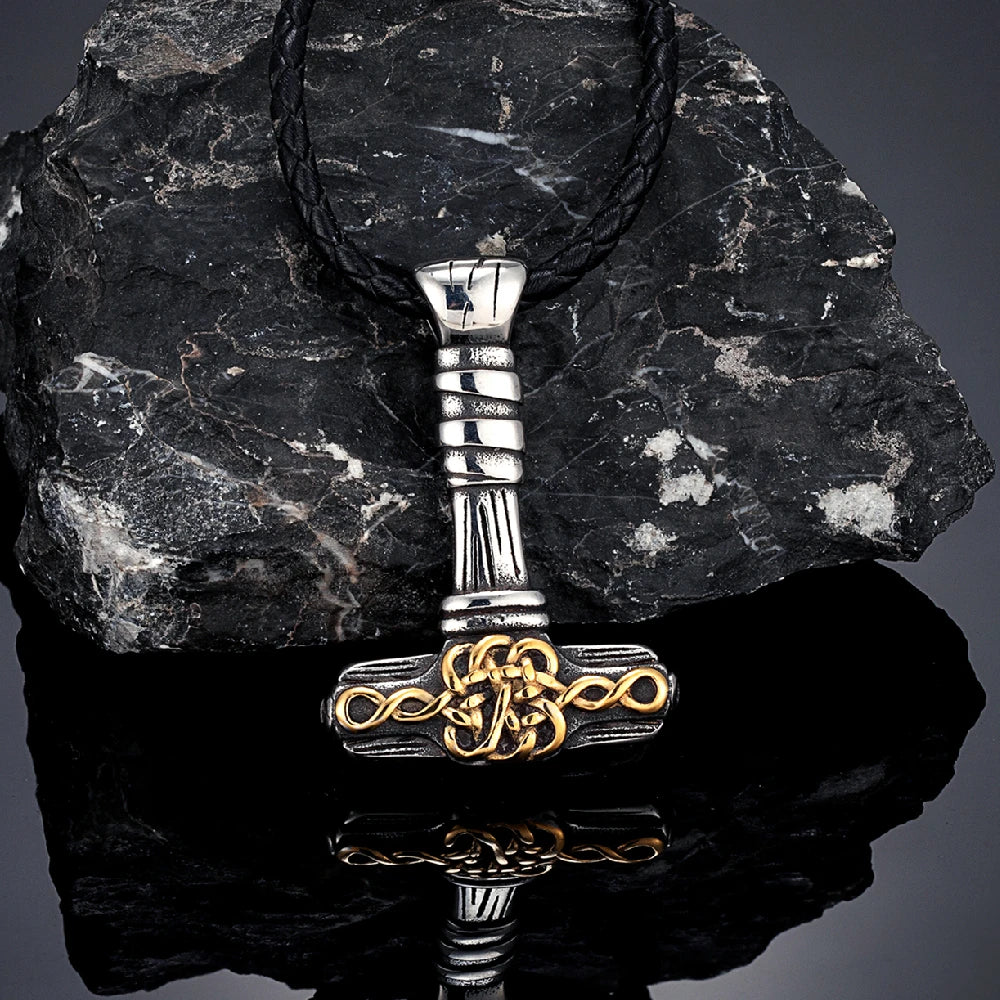 PENDRA Celtic Knot Vintage Necklace