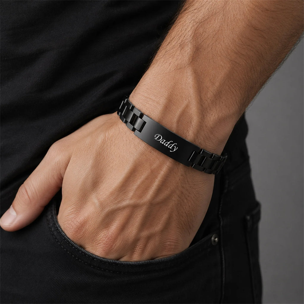PENDRA Engraved Touching Bracelet