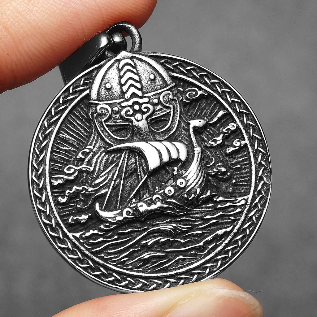 PENDRA Pirates Sided Carving Steel Necklace