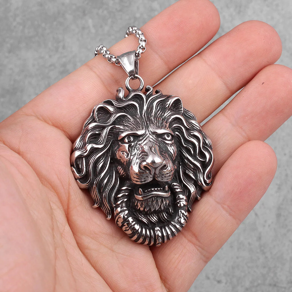 PENDRA Xanvex Lion Motif Necklace