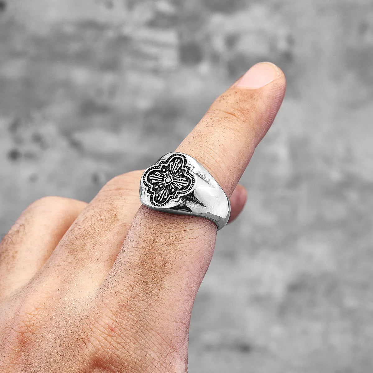 PENDRA Catholic Church Window Steel Ring