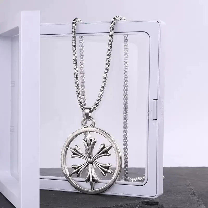 PENDRA Rockcross Retro Rock Disc Cross Pendant