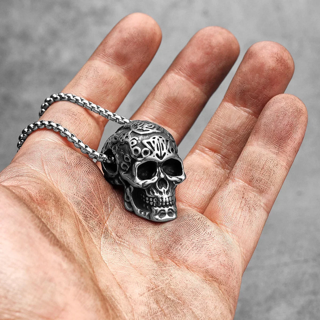 Carved Skull Stainless Steel Men Women Necklaces Pendant Chain Trendy Punk Gothic Jewelry Creativity Gift Dropshipping Wholesale