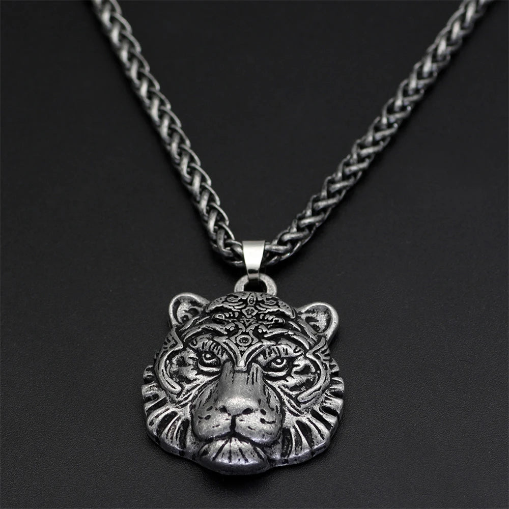 PENDRA Chain Silver Viking Necklace
