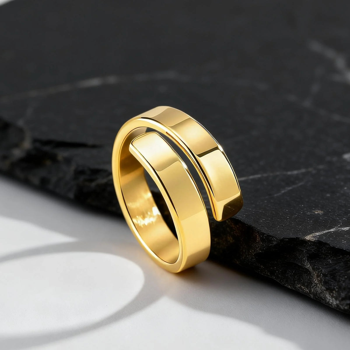 PENDRA Ivovion Custom Engraved Ring