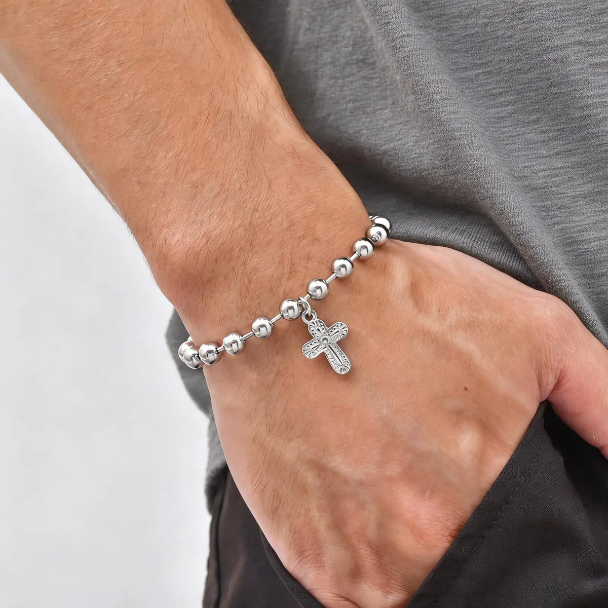 PENDRA Cross Beaded Bracelet