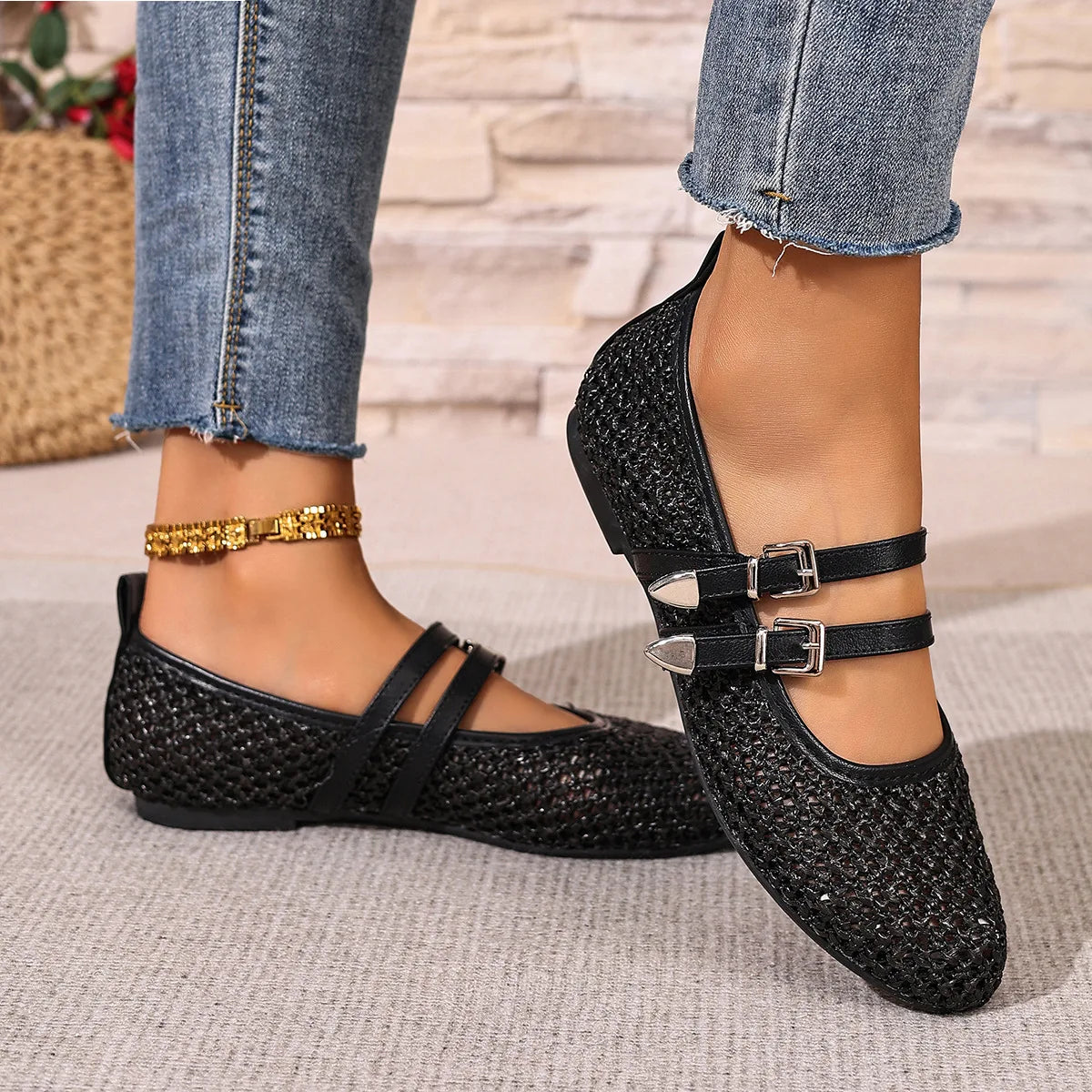 Versatile Elegant Commuting Breathable Spring and Summer Daily Flat Bottom Round Head Large Women's Woven Belt Buckle Shoes