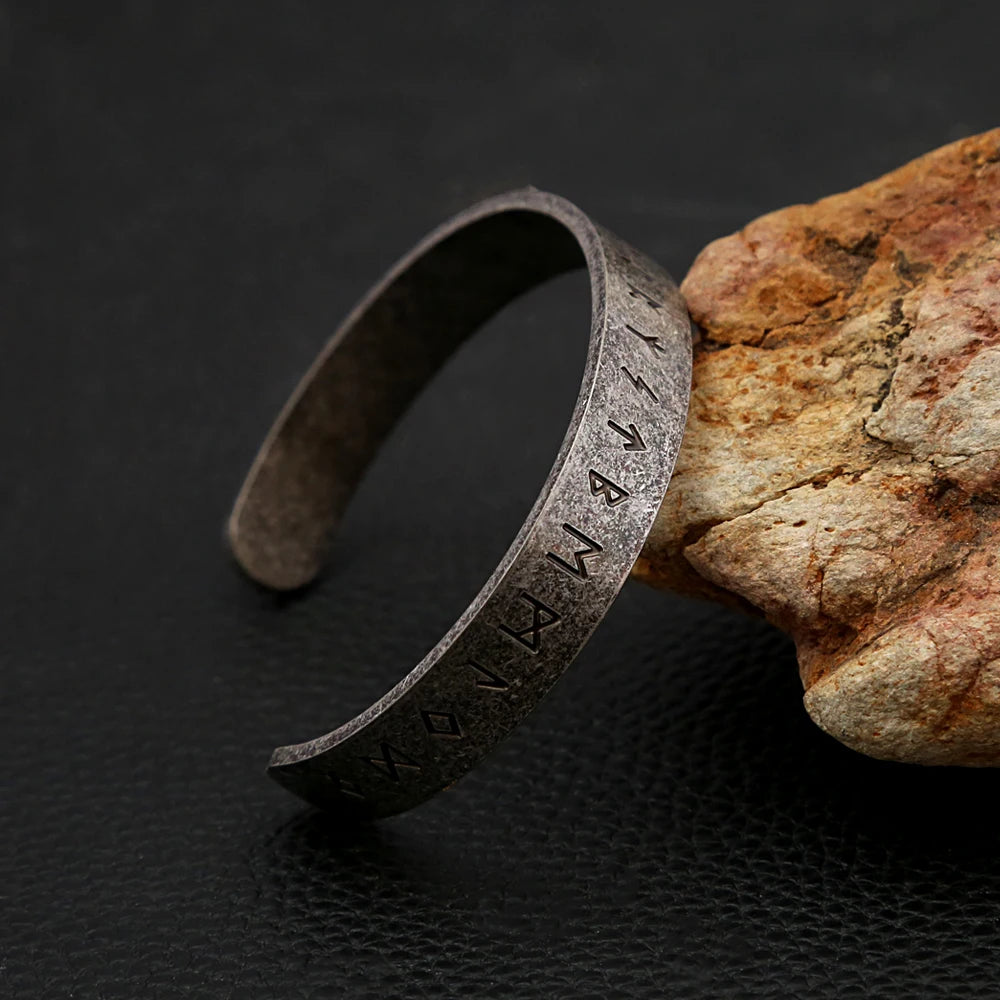 PENDRA Runeband Vintage Viking Rune Bracelet