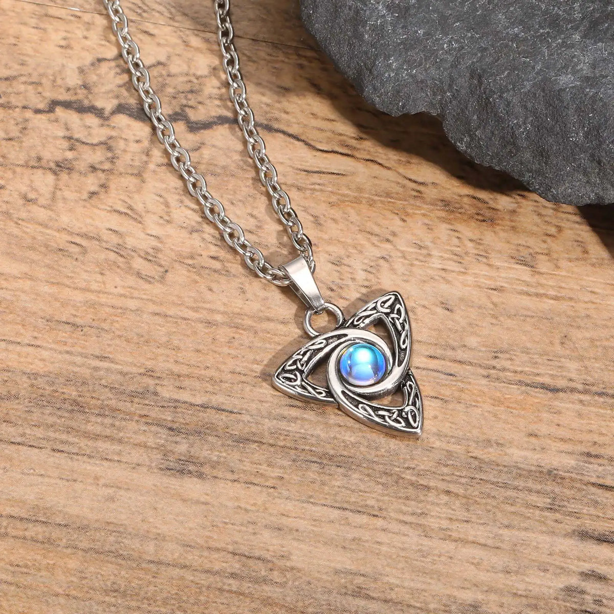 PENDRA Knot Moonstone Pendant Necklace
