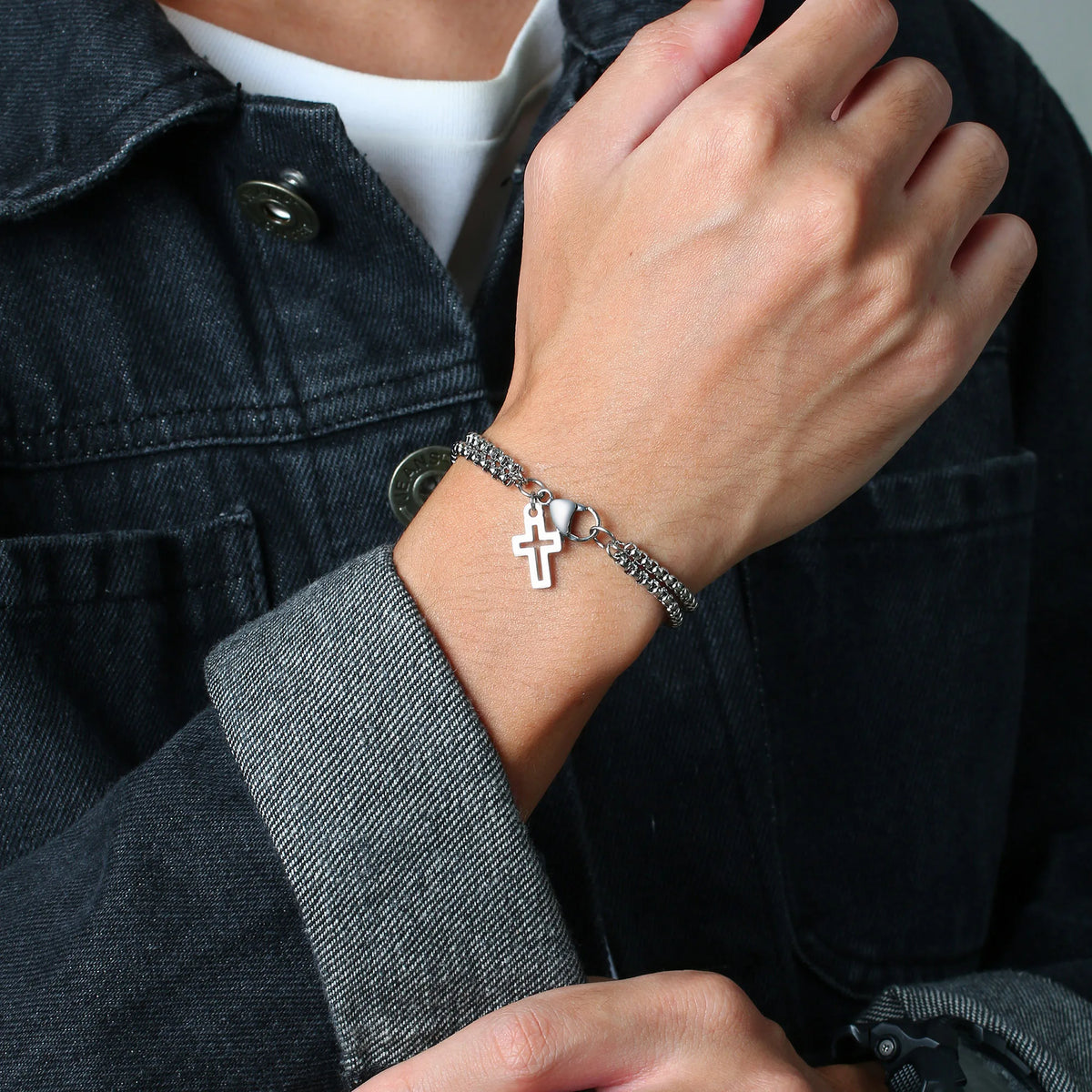 PENDRA Cross Link Bracelet