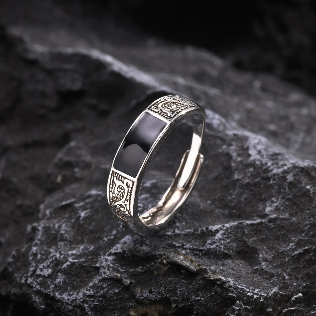 Mprainbow Punk Vintage Rings for Men, Retro Dragon Pattern Finger Band,Black Geometric Square Stone Signet Ring,Adjustable Ring
