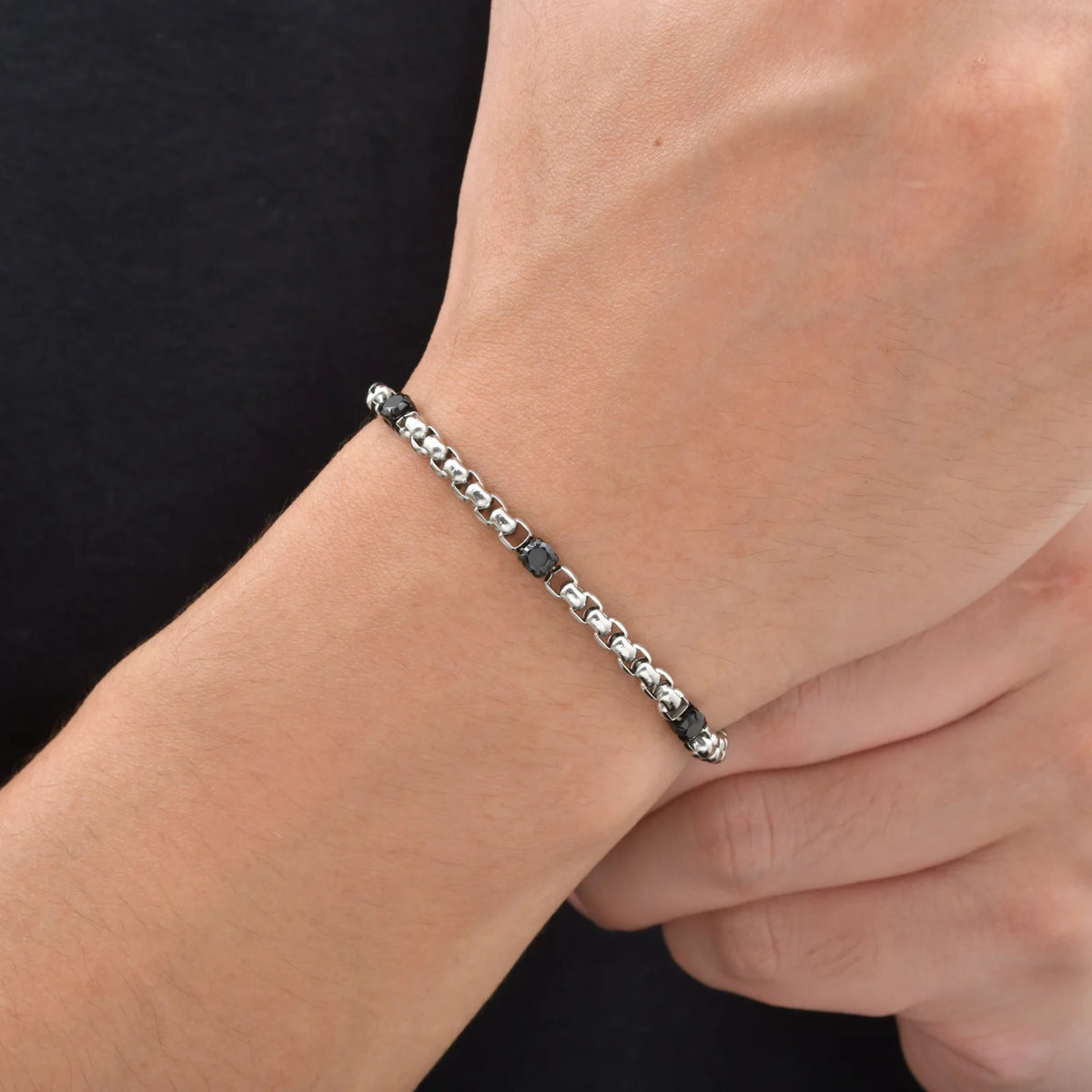 PENDRA Stone Black Bracelet