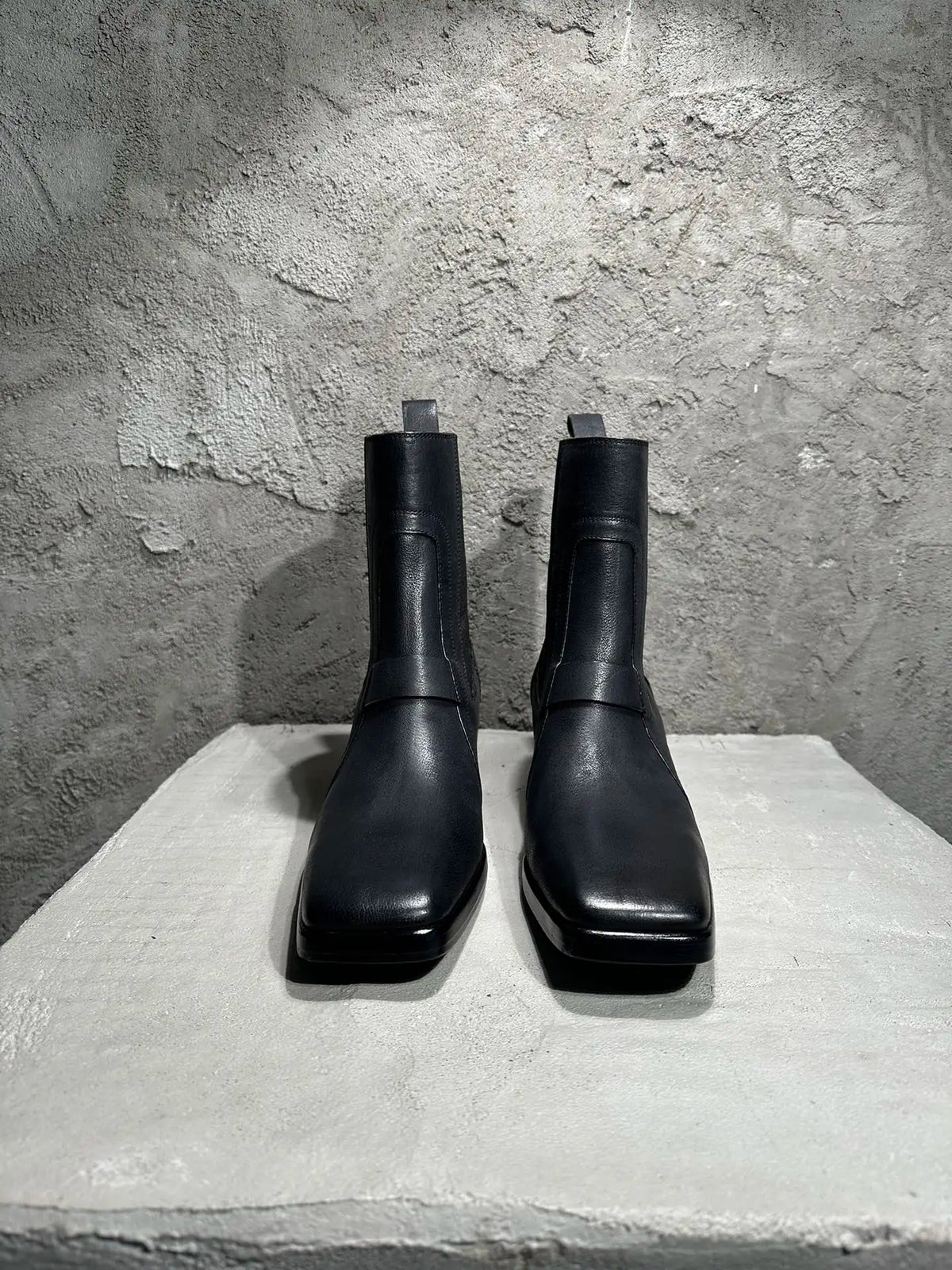 PENDRA OrinStone Platform Chelsea Boots