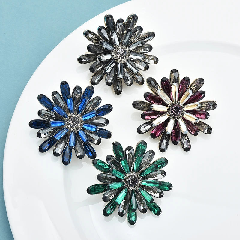 PENDRA Daisyelle Crystal Daisy Flower Brooch