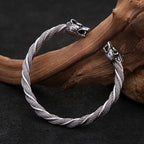 PENDRA Wolfcrest Vintage Viking Wolf Head Bracelet
