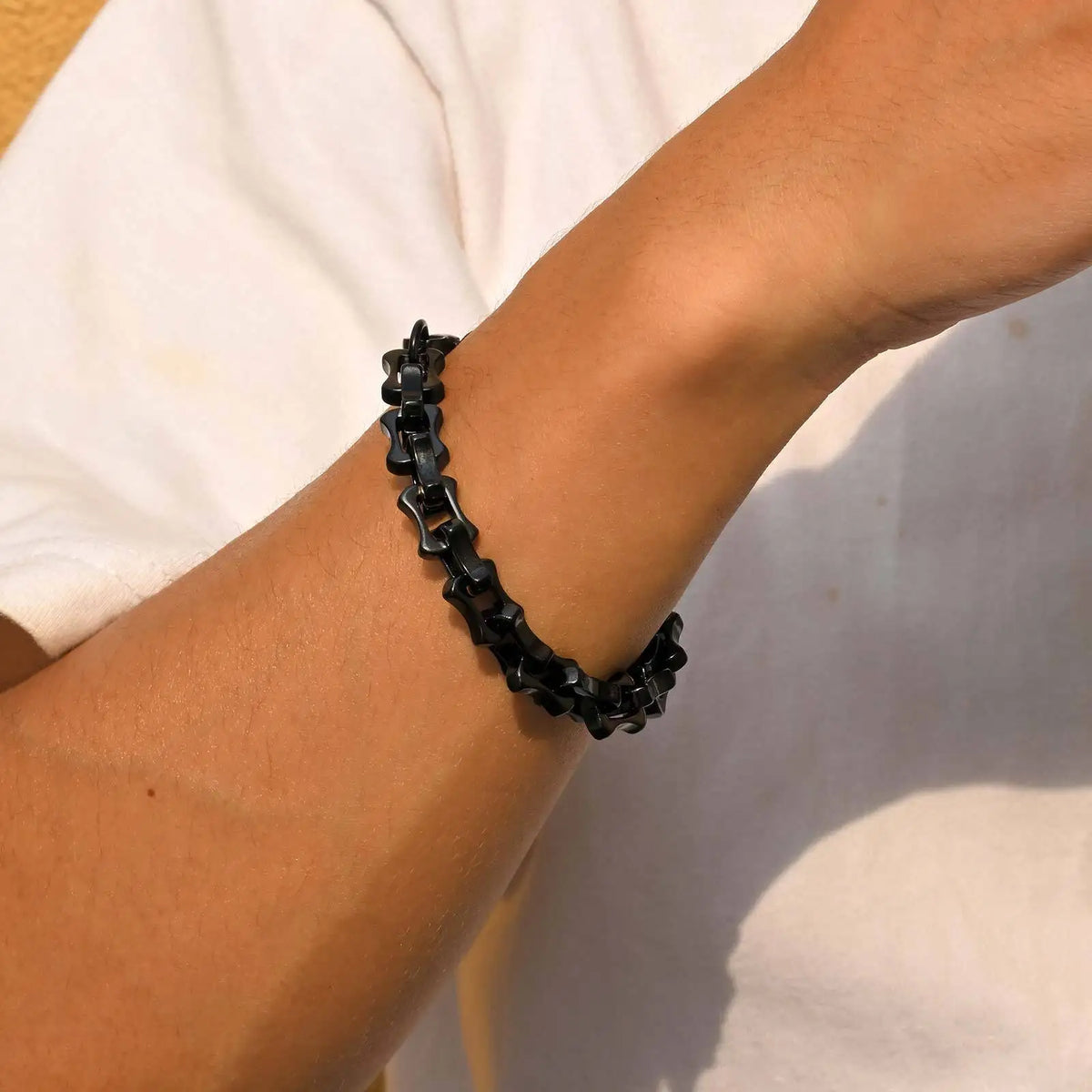 PENDRA Thick Links Bracelet