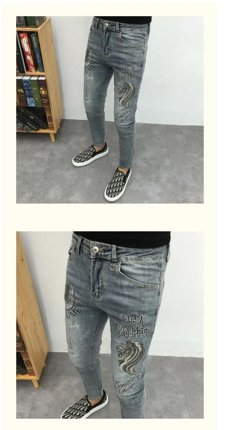 Fashionable Stylish Youth Luxury Work Jeans for Men Slim Fitting with Unique Lion Prints Classic with Rhinestone Denim Trousers