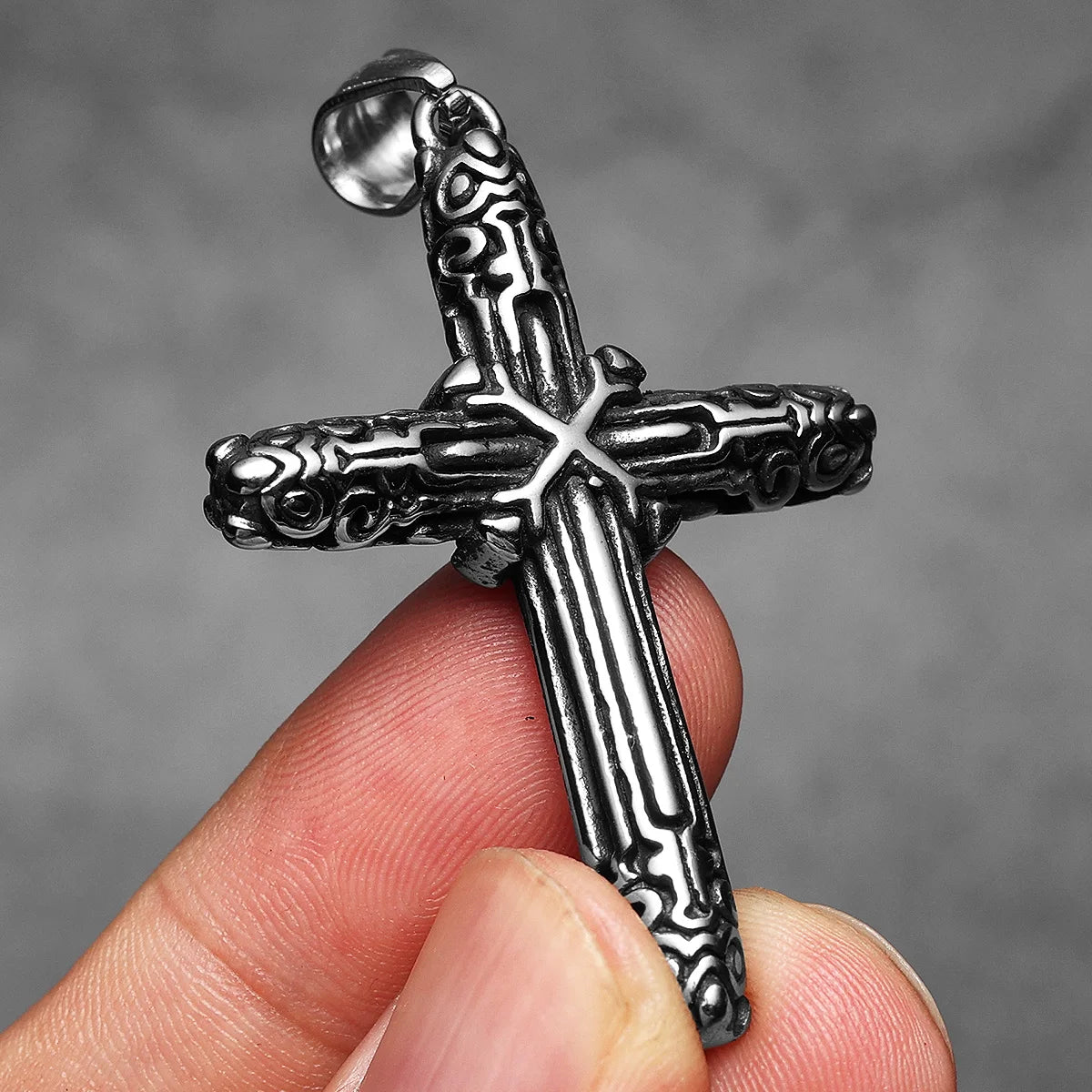 PENDRA Cross Carving Steel Necklace