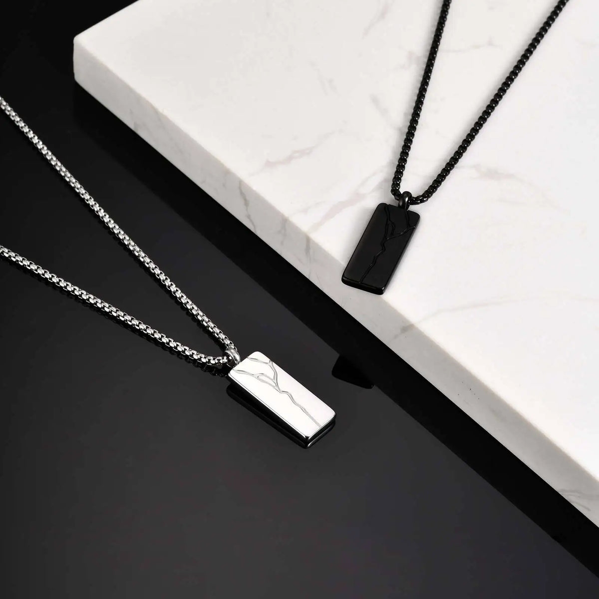 PENDRA Square Crack Pendant Necklace