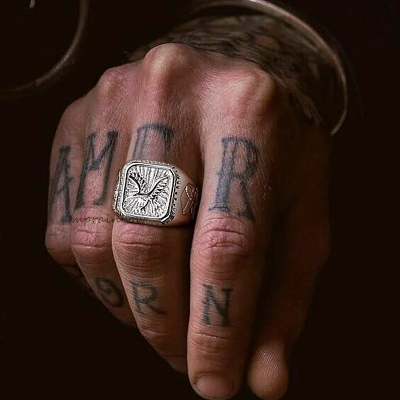 PENDRA Mavessa Signet Ring