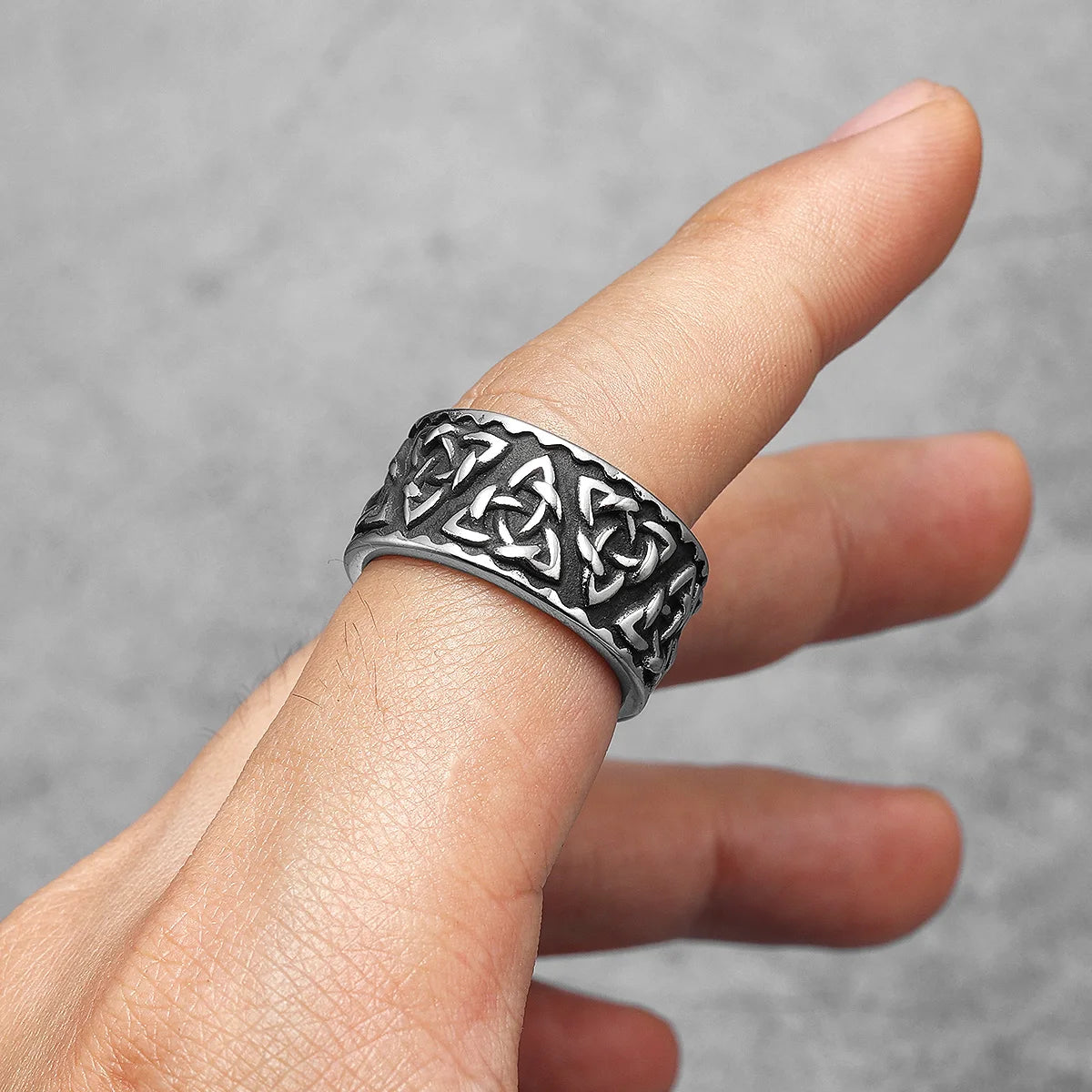 PENDRA Nordic Celtic Knot Steel Ring