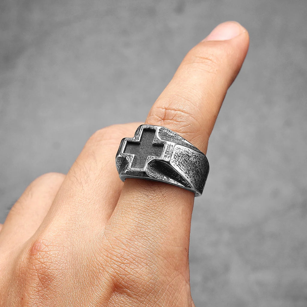 PENDRA Cross Rock Stuff Steel Ring