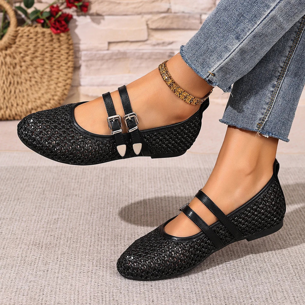 Versatile Elegant Commuting Breathable Spring and Summer Daily Flat Bottom Round Head Large Women's Woven Belt Buckle Shoes