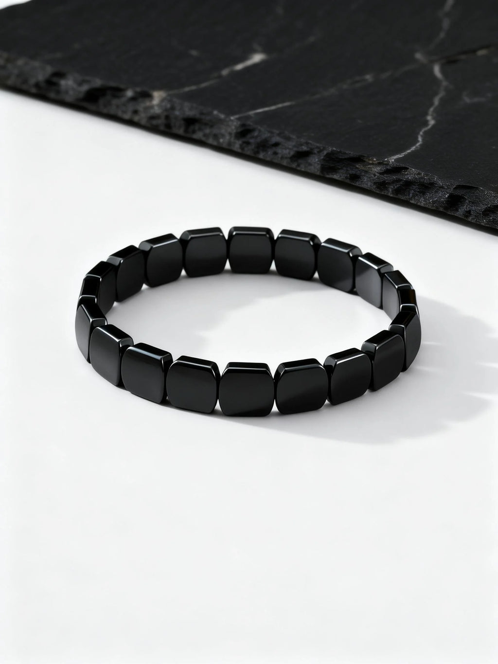 PENDRA Aevlora Hematite Bead Bracelet