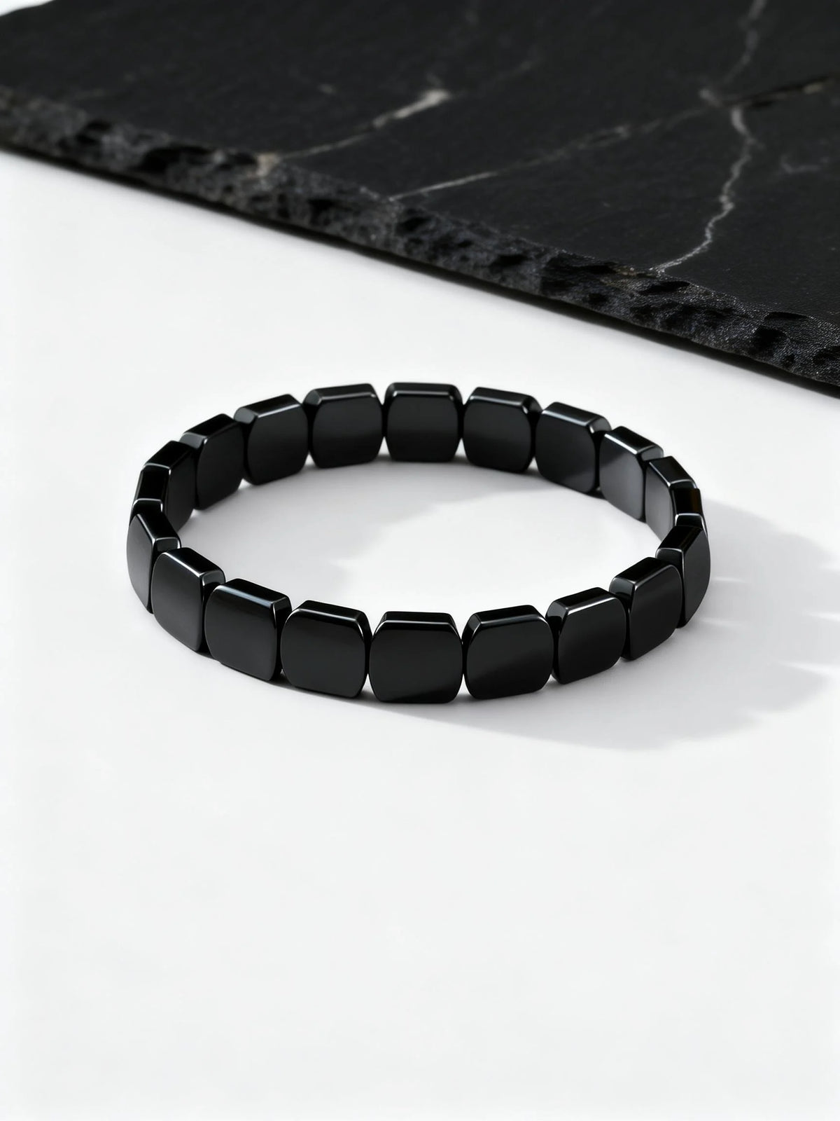 PENDRA Aevlora Hematite Bead Bracelet