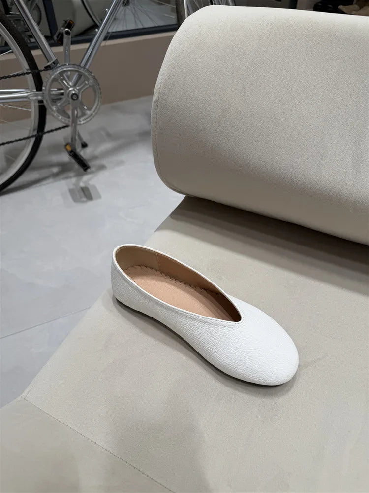 PENDRA Flat Spot Sheepskin Shoes
