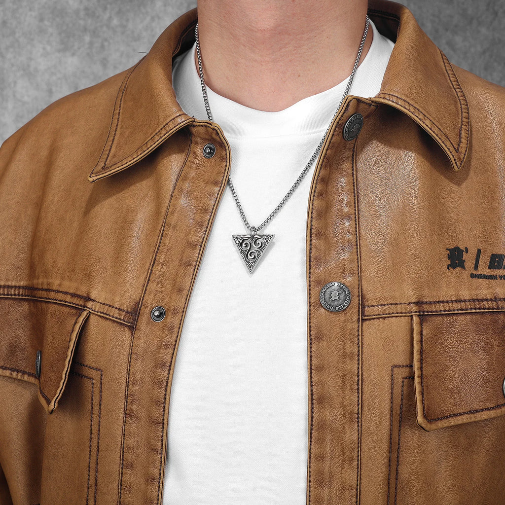 PENDRA Celtic Knot Steel Necklace