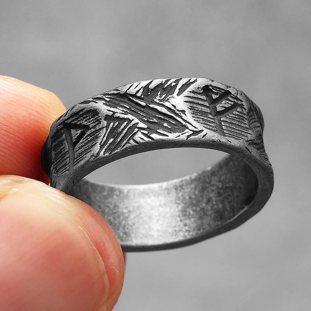 PENDRA Minimalism Runes Damaged Steel Ring