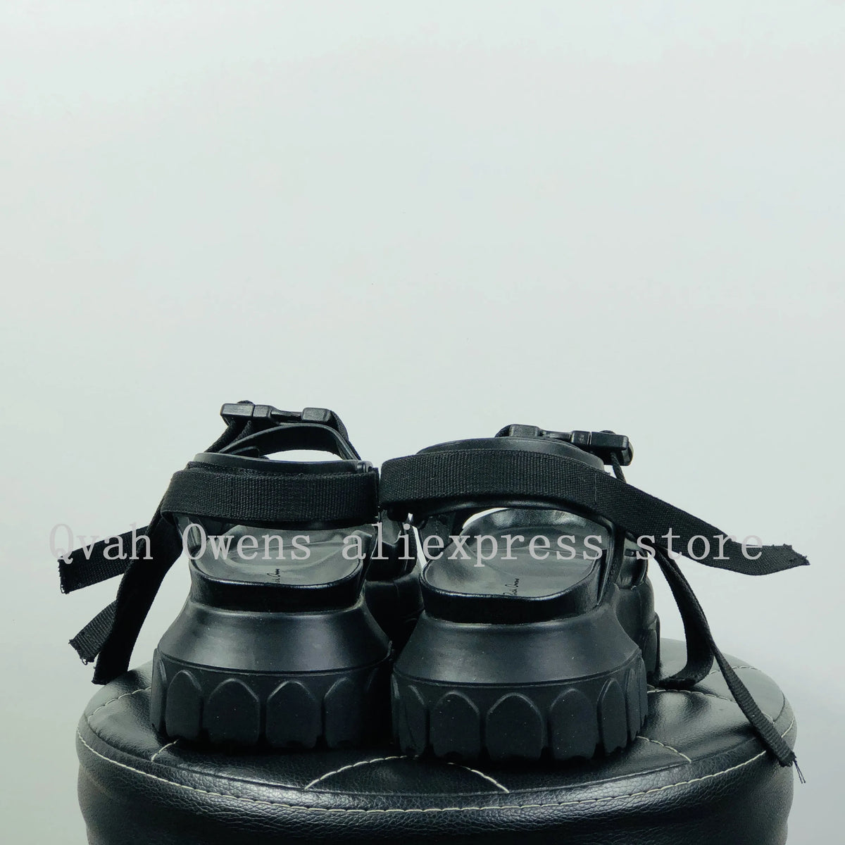 PENDRA Avenelle Men's T-Strap Leather Sandals