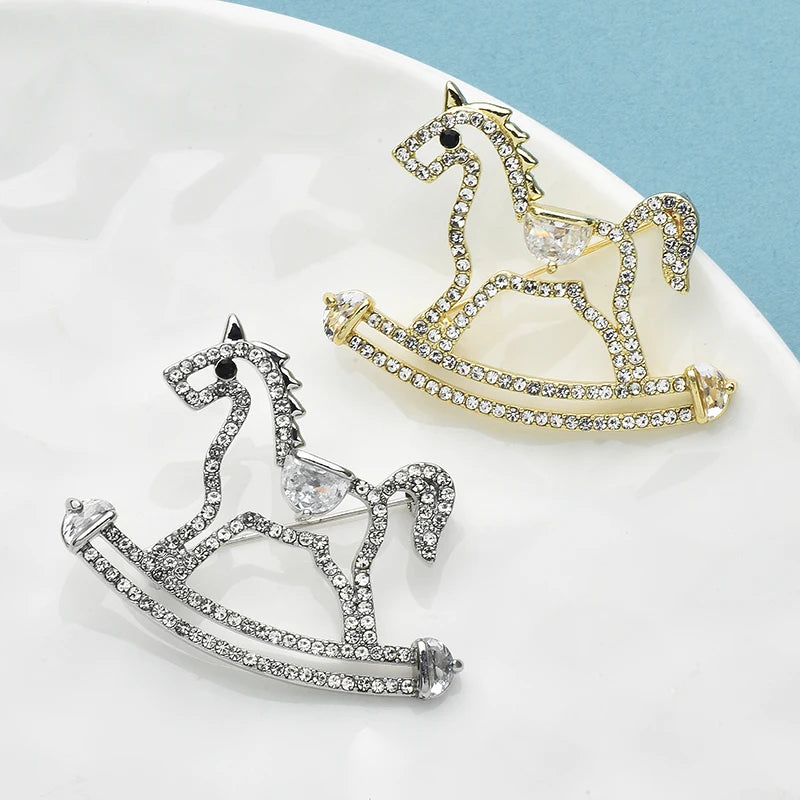 Wuli&baby Lovely Shining Rocking Horse Brooches For Women Lady 2-color Rhinestone Hobbyhorse Casual Party Brooch Pins Gifts