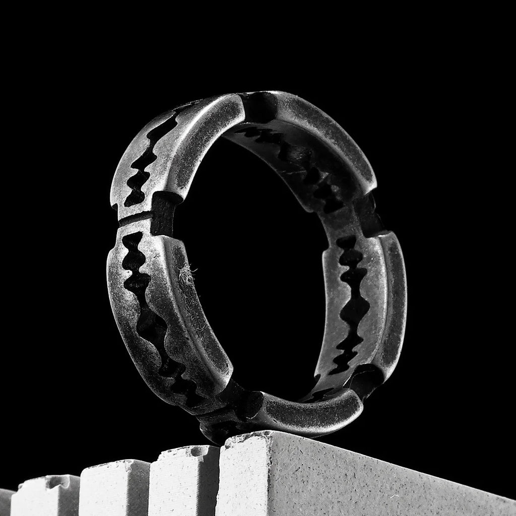 PENDRA Razor Blade Rock Steel Ring