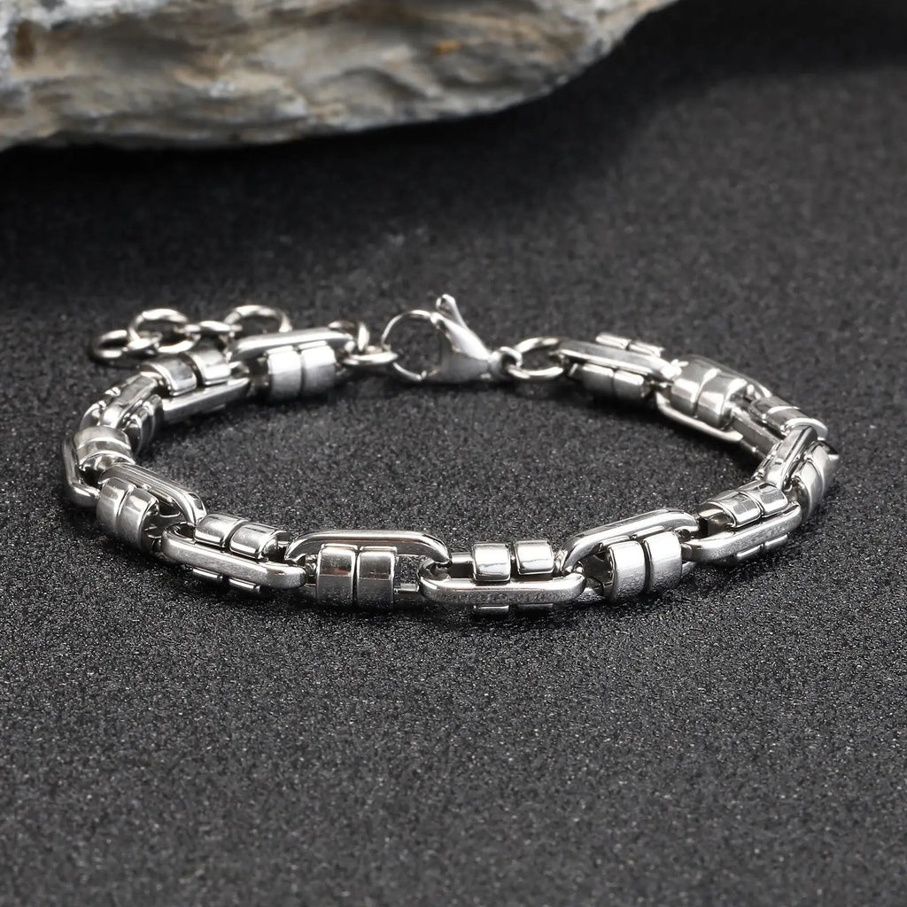 PENDRA Pill Shaped Bracelet